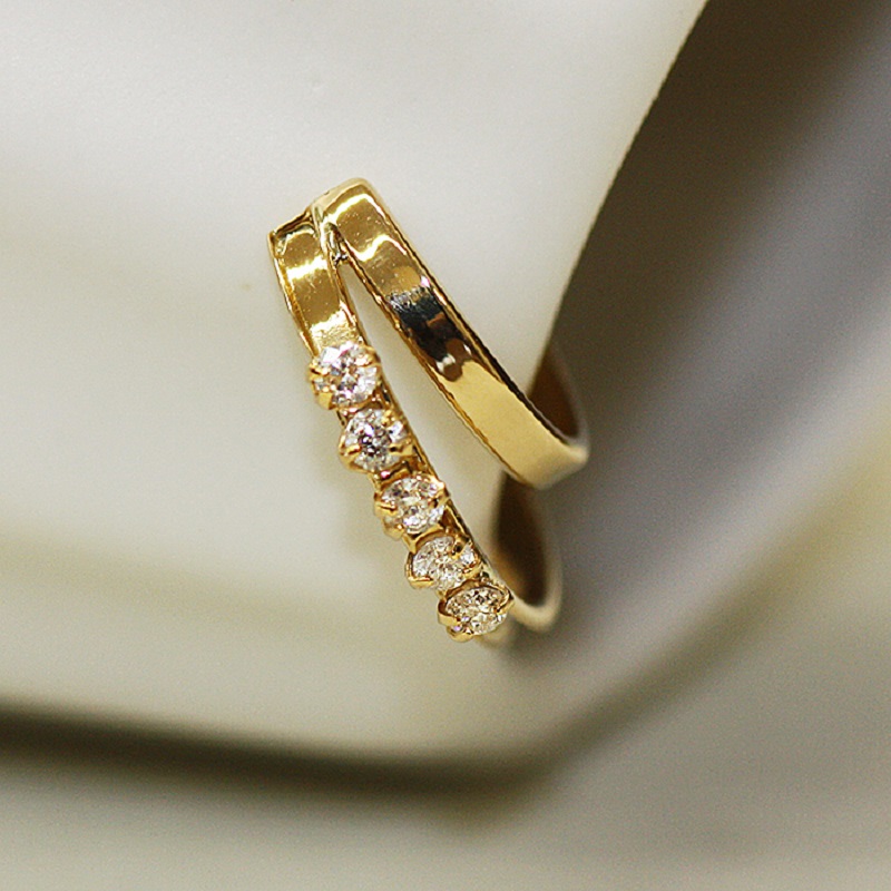 〈 甲府ジュエリー 〉k18YG ダイヤモンド 手作り イヤーカフ ジュエリー 2連サークル 03191