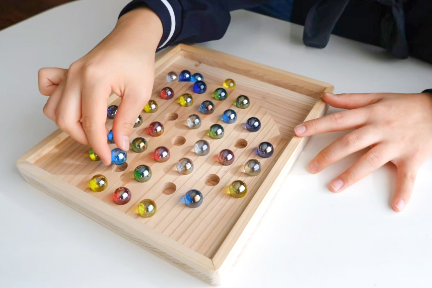 みさとゲーム ぼけない君 もくたまハント [ぼけない君工房 宮崎県 美郷町 31aa0003] ビー玉 ゲーム 木製 木工品 ぼけ防止 脳トレ 遊び 老若男女 認知症 予防 ボケ防止 頭の体操 老化防