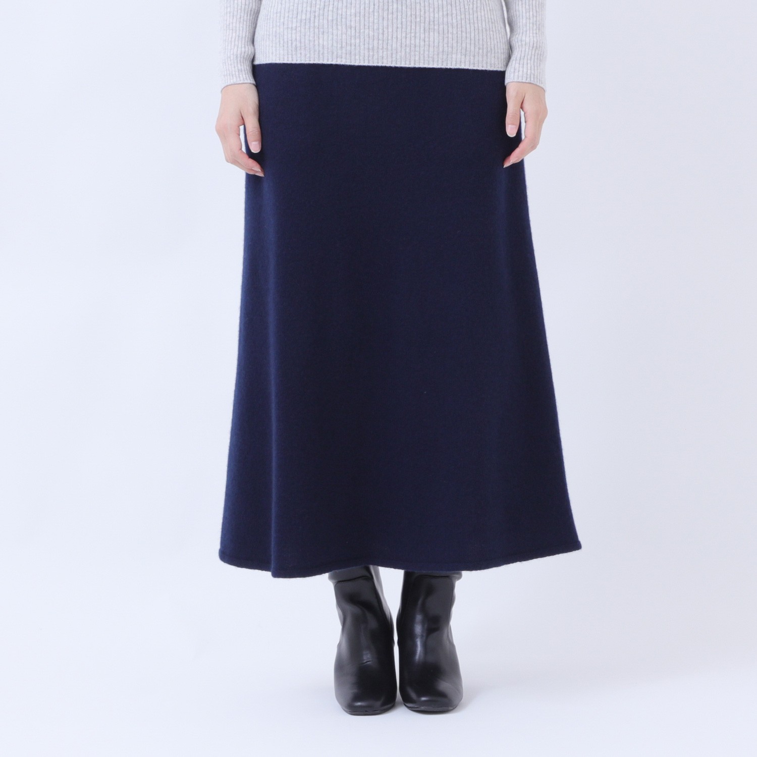 
            ルーエンローズ カシミヤ Ａラインスカート（ネイビー Mサイズ） ニット ファッション おしゃれ 日本製 秋 冬 プレゼント ギフト RU2311-05 
          