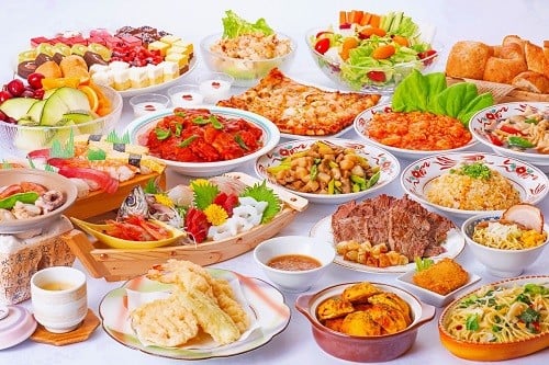 ホテルサンバレー伊豆長岡　平日限定　1泊2食付　ペア宿泊券