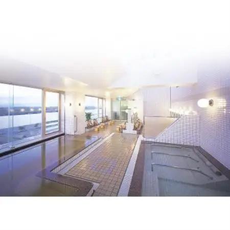 ホテルサンルーラル大潟　平日限定1泊2食付ペア宿泊券(美食プラン)【配送不可地域：離島・沖縄県】【1737455】