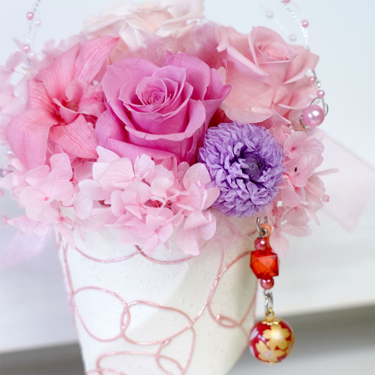 【ふるさと納税】有田焼 プリザーブドフラワー ピンクガーデン【フラワースポットベルローズ】プリザーブドフラワー ギフト プレゼント 35000円 3.5万円 A35-661