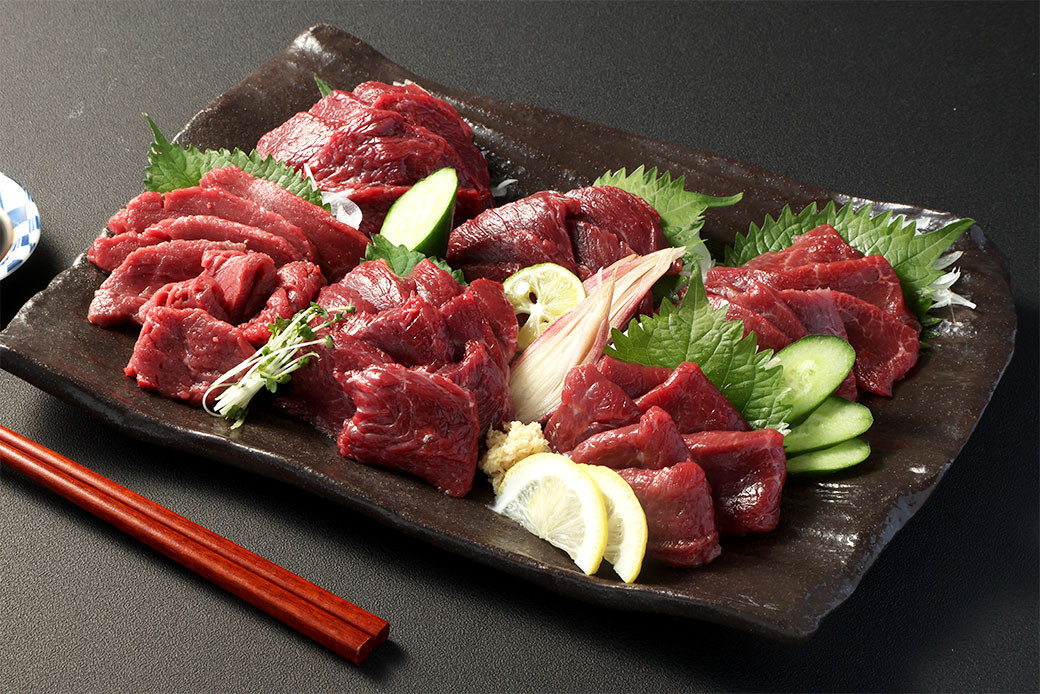 
            【フジチク ふじ馬刺し】馬刺し食べ比べ盛り合わせ（3～4人前）上赤身・ロース・ヒレ各200g 計600g  タレ・生姜付き 馬刺し 馬肉 馬 お肉 肉 食べ比べ 盛り合わせ 盛合せ セット 熊本県 水上村 冷凍
          