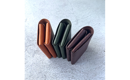 本革 ノンステッチの二つ折りミニ財布 シボ入り栃木レザー グリーン