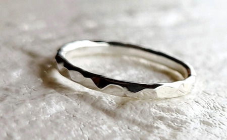シルバーリング 槌目リング 1.8ミリ 選べるサイズ アクセサリー 指輪  10000円 神奈川 湘南 藤沢