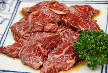 （冷凍） 自家製タレに漬け込んだ 柔らかくジューシーな牛ハラミ 900ｇ ／ ハラミ タレ漬け 牛肉 味付き 焼くだけ BBQ 歩商事 焼肉 バーベキュー 定番 奈良県 田原本町