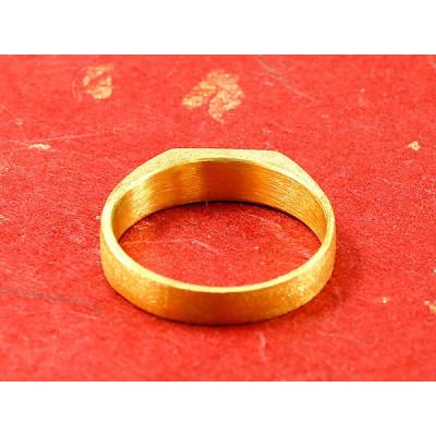 ふるさと納税 昭和町 純金 リング 指輪 15号 印台 24金 ゴールド ピンキーリング 130820300k24-15 |  | 03