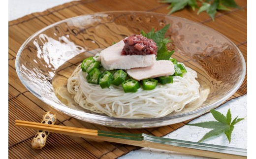 三島食品の「ゆかり®」を使用したなめ茸です。
