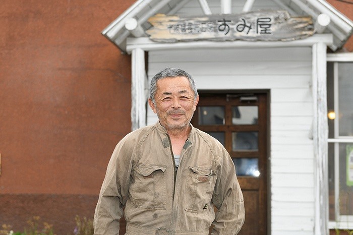 大人気のアウトドアには欠かせない炭！国産のミズナラで職人が丹精をこめて作りました