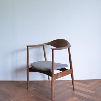 ふるさと納税 小野市 アームチェア ウォールナット　グレー |  | 01