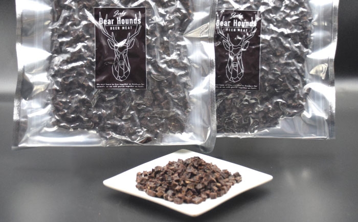 
                  愛犬・愛猫用おやつ 蝦夷鹿 キューブ ジャーキー 計400g（200g×2個）| ペットフード ペット用 ジャーキー ドッグフード おやつ | Dear Hounds [BOAE029]
                