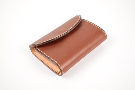 【minca】栃木レザーの三つ折り財布 ミドルサイズ ハンドステッチ滑らかな手触り/Middle wallet 01/チョコ　518