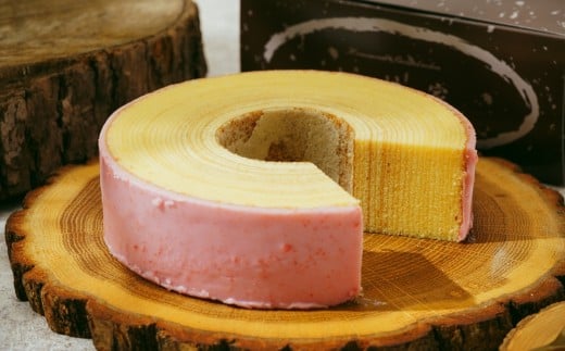 ＜苺チョコバウム＞ 切り株の家 自家製バウムクーヘン