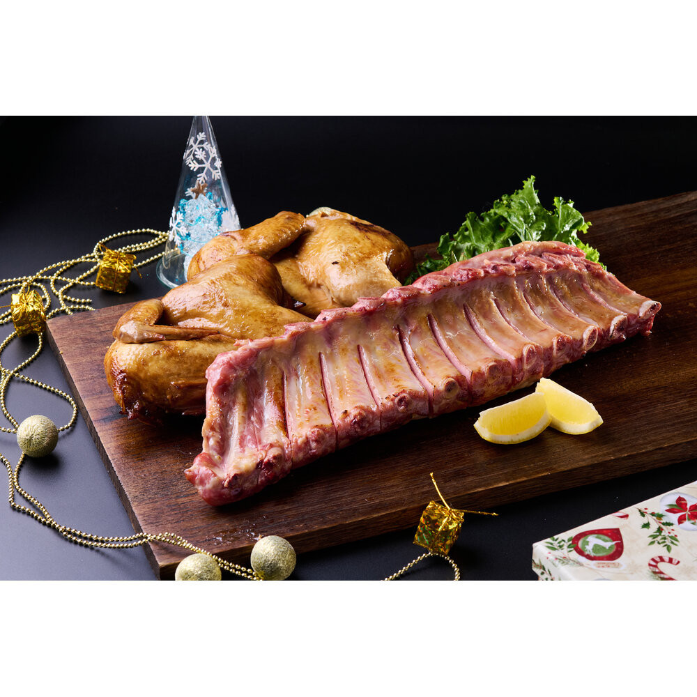 
            ★クリスマス限定★ スペアリブスモーク約650g×1個 ＋ 半丸チキンスモーク約400g×2個
          