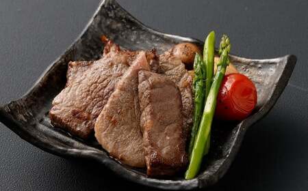 ＜宮崎牛モモサイコロステーキ 1.2kg＞翌月末迄に順次出荷【c1346_ya】 宮崎牛 牛肉 黒毛和牛 モモ サイコロ ステーキ 極上 肉質 宮崎県産