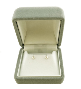 1445 アコヤ真珠4mm　K18 スタッドピアス　アコヤ真珠 パール ピアス K18 ゴールド 4ｍｍ 小さい スタッド フォーマル カジュアル セカンドピアス ベビーパール 人気 １８金 ゴールドピアス