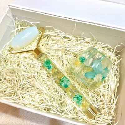 ふるさと納税 安城市 ハーバリウム美顔ローラー&ペン立て1セット　箱入りラッピング(カラーおまかせ) |  | 02