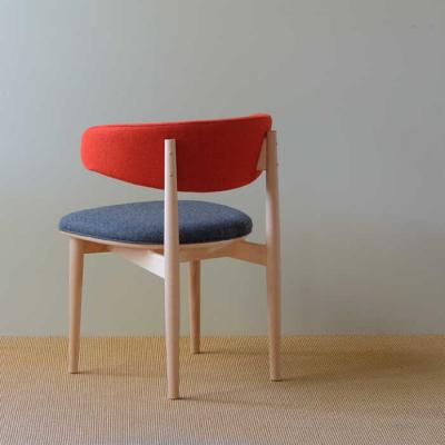 ふるさと納税 糸島市 Round Chair ”Uuuh!”〈Red〉 /nomade design[AIF010] |  | 02