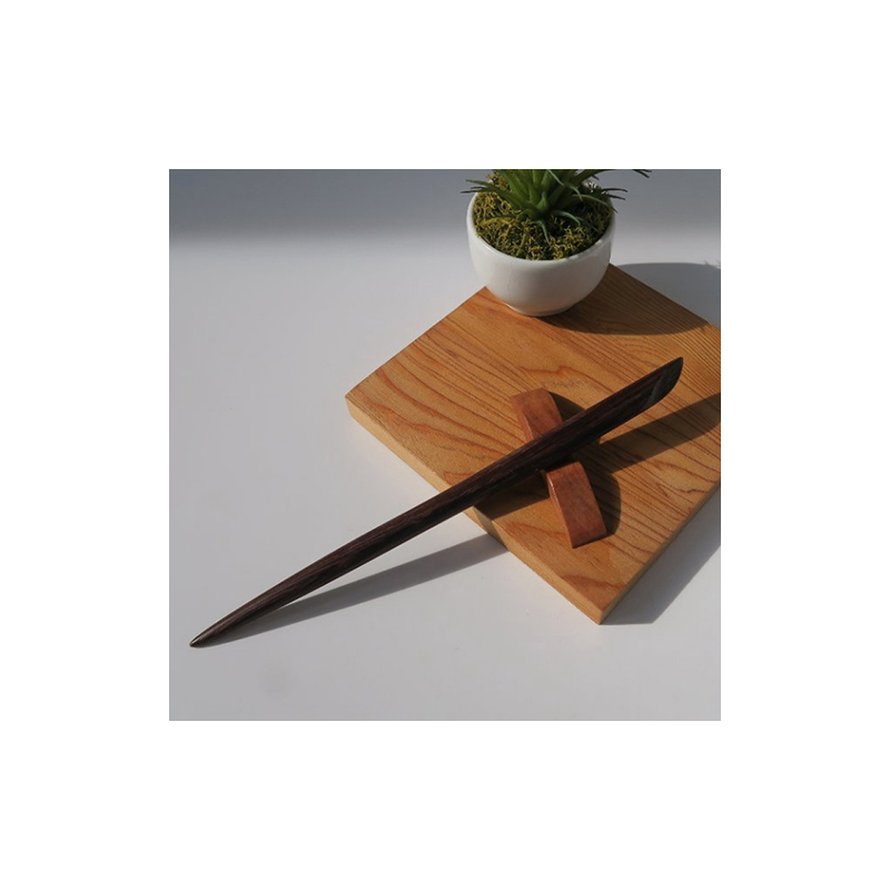 木製かんざし リーフ型 標準サイズ ［195S28］ 選べる 素材 紫檀 黒檀 タガヤサン チャクテビガ ローズウッド 木製 かんざし 緩みにくい 塗装不使用 固定型 飾り用 経年変化 耐久性 髪飾り 和風アクセサリー ヘアアクセ ヘアアクセサリー 愛知県 小牧市 送料無料