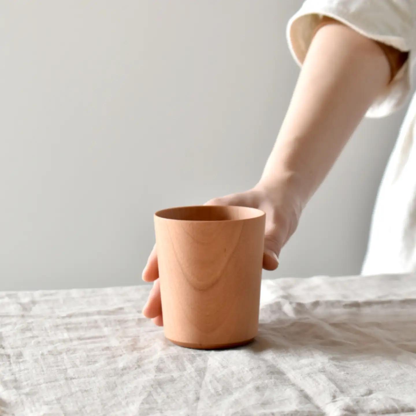 【Hacoa】食卓に温もりを添える天然木チェリーのコップ「Wooden Cup」
