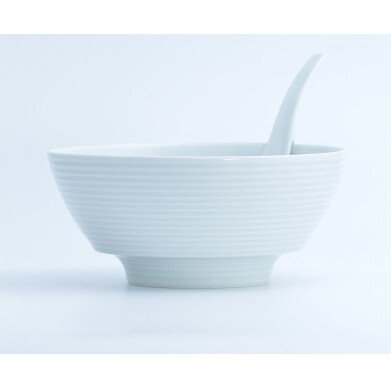 有田焼 究極のラーメン鉢 白磁千段 レンゲ付【まるぶん】食器 器 うつわ 磁器 麺鉢 ラーメン鉢 丼 丼ぶり どんぶり 白磁 シンプル ホワイト 20000円 2万円 A20-619_イメージ2