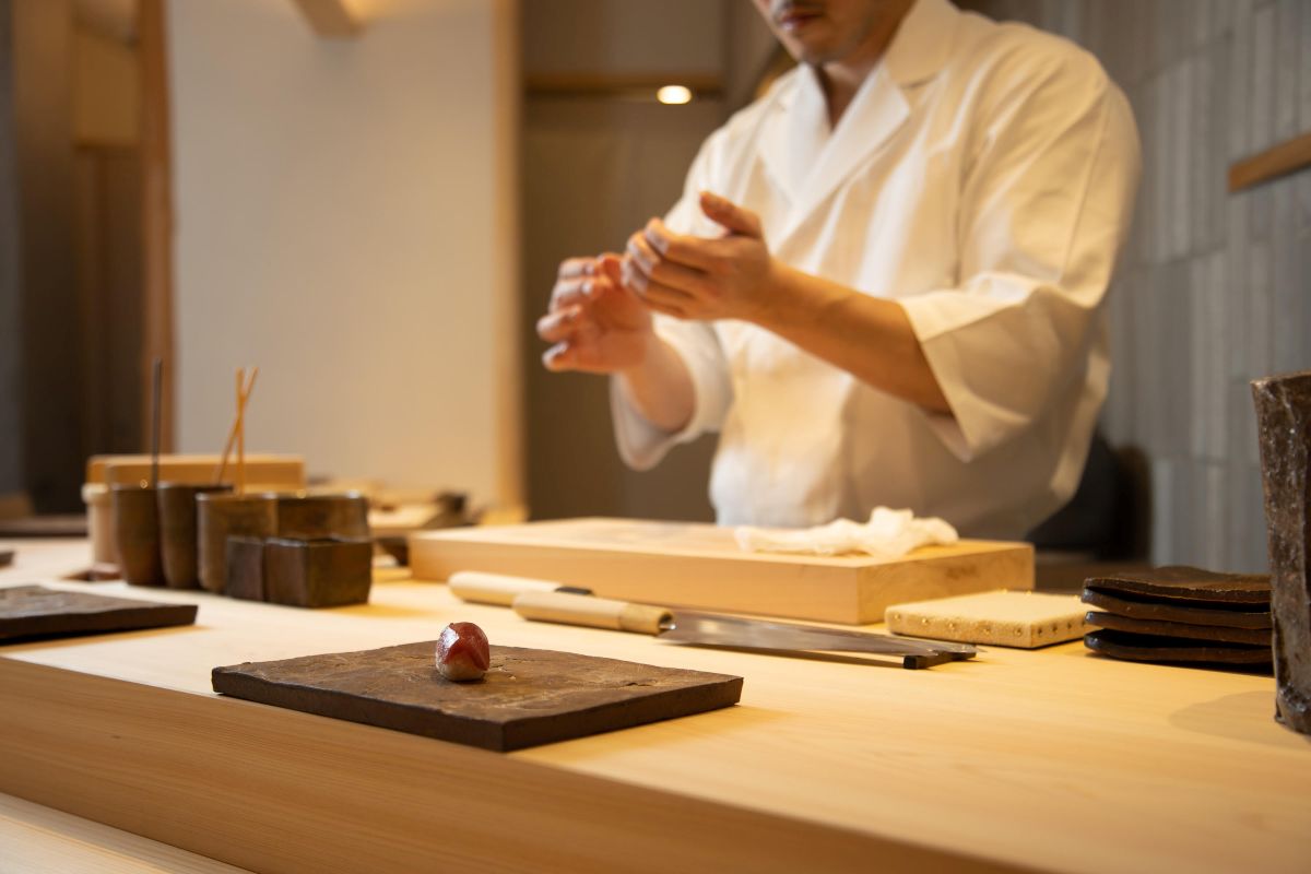 【鮨 和さび】《昼・夜共通》特別おまかせコース 1名様分（ぐるなびセレクション）