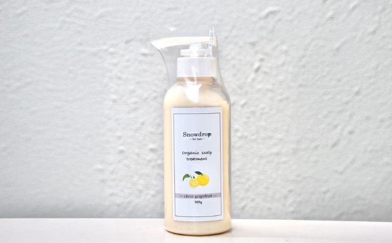 
            トリートメント  Snowdrop ( スノードロップ ) オーガニック スキャルプ トリートメント 300g × 2本 消臭 コラーゲン リラックス サロン 美容師 美容院 スッキリ 弱酸性 低刺激 UVケア 髪 頭皮 髪色 髪質 質感 潤い クリーム 安心 安全 男性 女性 送料無料 ふるさと納税 千葉県 旭市 株式会社 Oneworld shn004
          