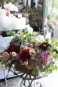 【定期便 24回】【月2回お届け】季節のおまかせフラワーアレンジメント