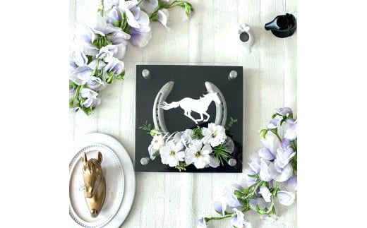 國府鶴純米大吟醸（日本酒）＆馬蹄インテリア（パープル）馬デザイン