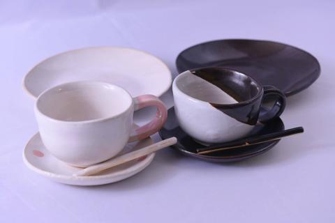 【悠工房】手作り 食器 陶器 コーヒーカップ ソーサー ケーキ皿 おうち時間 贈り物 贈答 福祉施設製品 SDGs ギフト プレゼント らくらく窯 陶器セット 熊本 阿蘇 小国郷 小国町