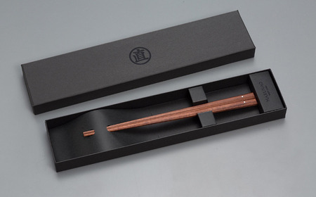 特上 八角箸（はし） 百年 紫檀 220mm  [マルナオ]  燕三条の職人技 逸品の箸 22cm 純銀象嵌加工【019P006】