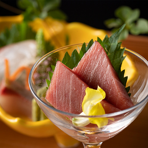 【セルリアンタワー東急ホテル】［料亭「セルリアンタワー数寄屋」］での貸切美食体験　プレミアム日本酒「十四代」と楽しむディナー会席ペアご利用券（2名さま分）【011029】