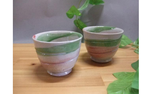 
【信楽焼】ピンク＆グリーンペア湯呑（nwu-023）
