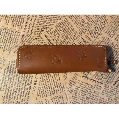 ふるさと納税 栗東市 馬九(うまく)いくラウンドファスナーペンケース(ブラウン) |  | 02