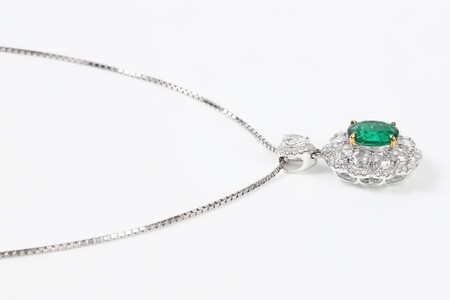 【ふるなび限定】【一点もの】エメラルド（1.98ct）ダイヤモンドホワイトゴールドペンダント　R116　K06139-H　FN-Limited-SP