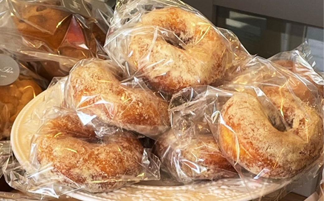 しあわせギフトセット （パン・スコーン9個詰め合わせ） ／ ハッピーパン パン 菓子パン 焼き菓子 チョコ お菓子 セット 種類おまかせ ランダム 冷凍パン 冷凍 長崎県 長崎市 