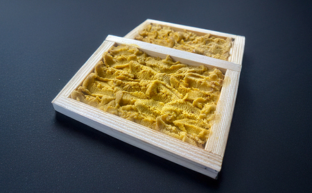 淡路島由良の黒ウニ【2枚】3月～5月配送 無添加木箱入り うに 雲丹 兵庫県 洲本市 淡路島