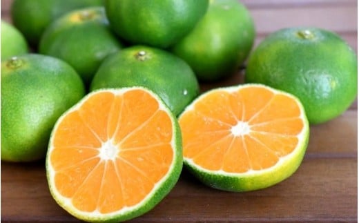 仲森農園の超極早生温州みかん みえ紀南一号 約7kg みかん ミカン 蜜柑 温州みかん 温州ミカン 柑橘 フルーツ 果物 くだもの 甘い 旬 数量限定 期間限定 産地直送 三重県 熊野市【2026年9