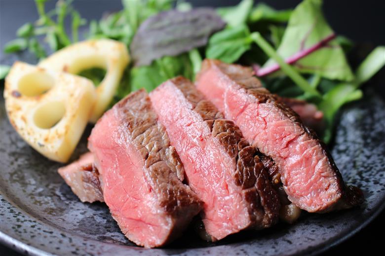 特選近江牛　赤身ステーキ【200ｇ×２枚】 B-C04 株式会社びわこフード(近江牛専門店 万葉)