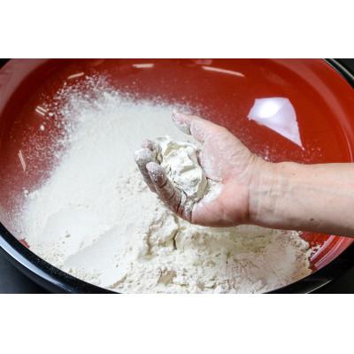 ふるさと納税 小美玉市 農家直送【茨城県産常陸秋そば】石臼挽き早刈りそば粉 1kg×3袋入(茨城県共通返礼品) |  | 01