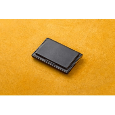 
colmの名刺入れ ブラック「立体成型でつくった 好印象を与える独自の名刺入れ」【1404255】
