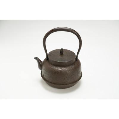 ふるさと納税 奥州市 南部鉄器 鉄瓶 虫喰古代肌 1.4L 【現代の名工 佐藤勝久 作】 IH調理器 [Y0056] |  | 02