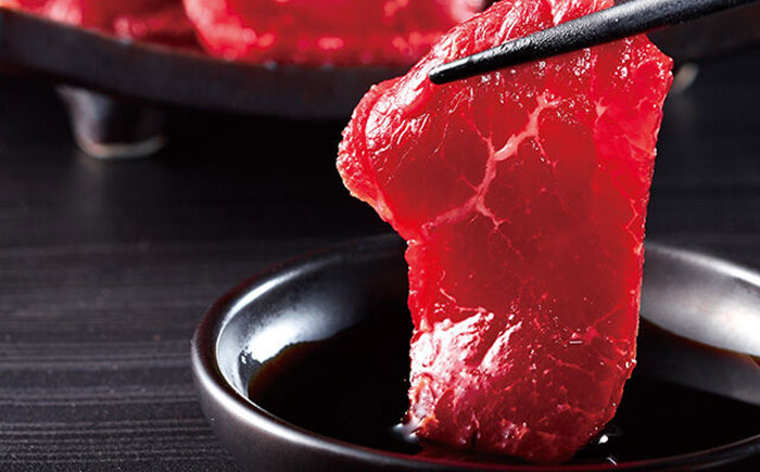 熊本肥育 馬刺し 赤身 300g 専用醤油付き【肉のみやべ】[YAC001]