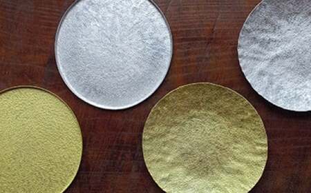 【金属工芸品】月色のトレー アルミ製 黄色 18.5cm×19.5cm×1cm程 1枚 軽銀草木染トレー キッチン 皿 食器 トレー おしゃれ お洒落