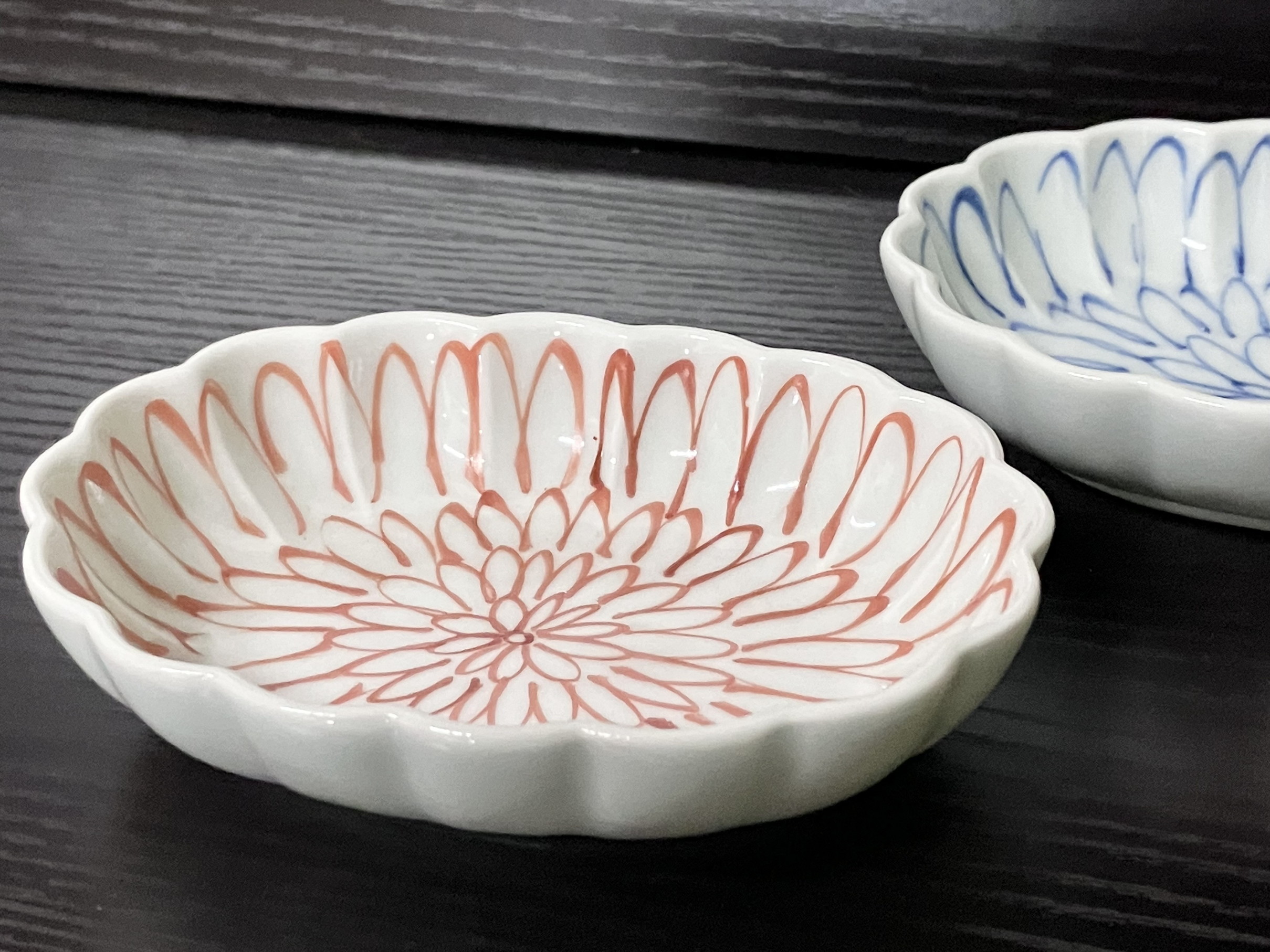 伊万里焼 菊（青・赤）菊形小判千代口セット H1063_イメージ5