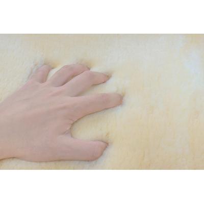 ふるさと納税 宇陀市 ムートンフリース2匹物(ベージュ)　ソファーや車の後部座席に　約60×180 |  | 01