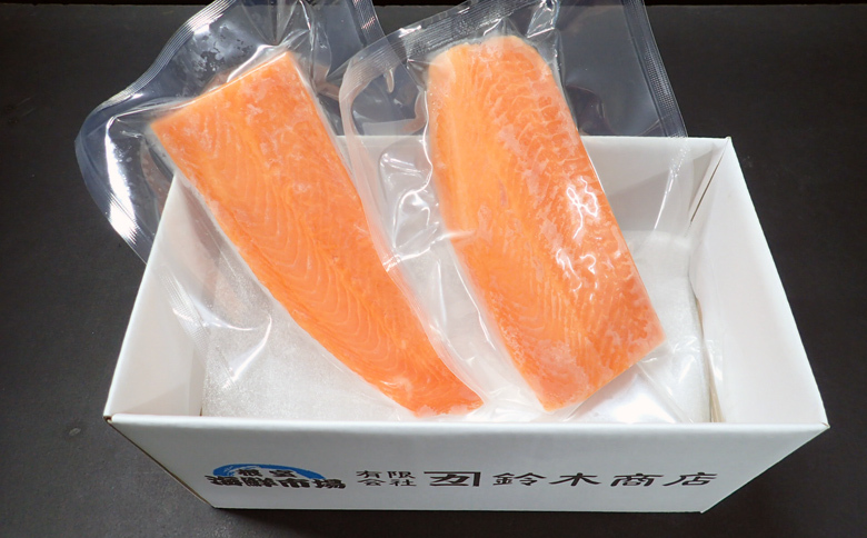 ＜12月8日決済分まで年内配送＞お刺身トラウトサーモン2P(計350～450g) G-14045