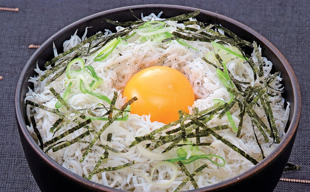 
            【食べるJAPAN美味アワード2021認定商品】福島さんの蒸ししらす（個包装タイプ）　【 ふるさと納税 人気 おすすめ ランキング しらす シラス 蒸ししらす おかず ご飯 ご飯のお供 おにぎり ギフト 贈答 贈り物 愛媛県 伊方町 送料無料 】 IKTB019 
          