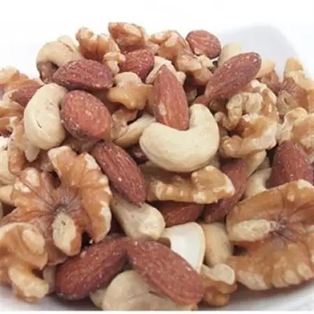 【毎月定期便】天然熟成天日塩 ミックスナッツ 800g(800g×1袋)(大野城市)全3回_野菜 豆  まめ マメ  定期便 定期便  _【4062693】