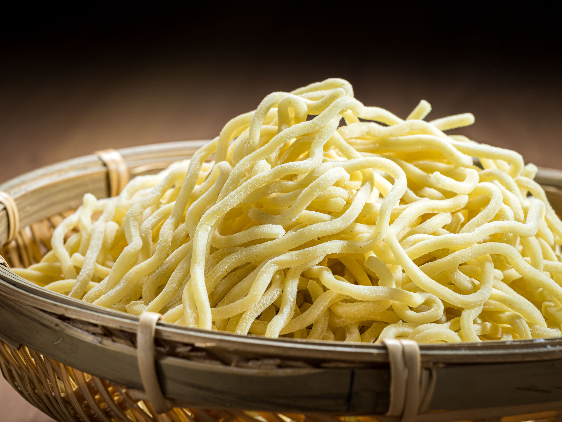 旨味と辛味が絶妙な「激カラ! つけ麺」420g(2食入り)×7個＜計14人前＞ 中太ストレート麺【配送不可地域：離島】